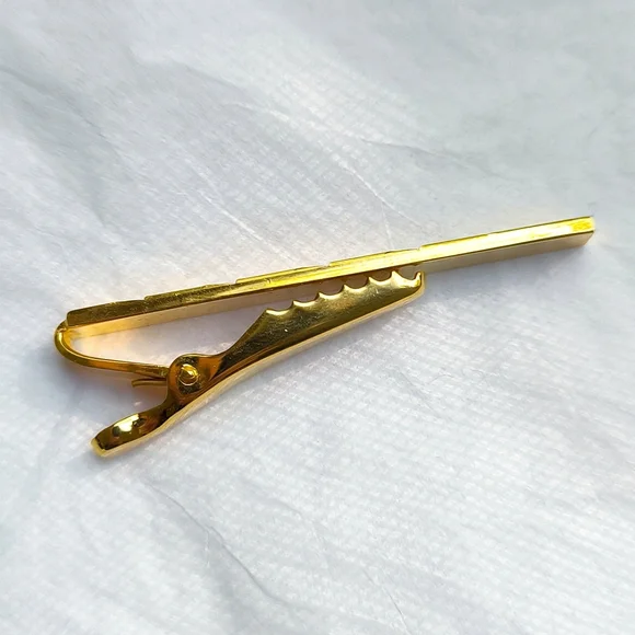 Dior vintage gold tone cufflinks and tie bar matching set - Picture 12 of 16